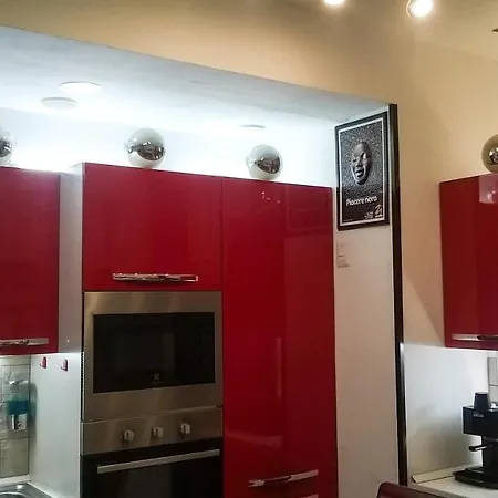 Apartman - Sleeps 3 & Swimming Pool *