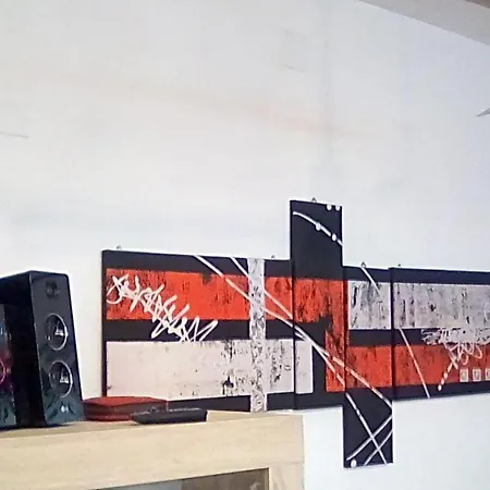 Apartman - Sleeps 3 & Swimming Pool