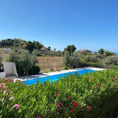 Apartman - Sleeps 3 & Swimming Pool Realmonte