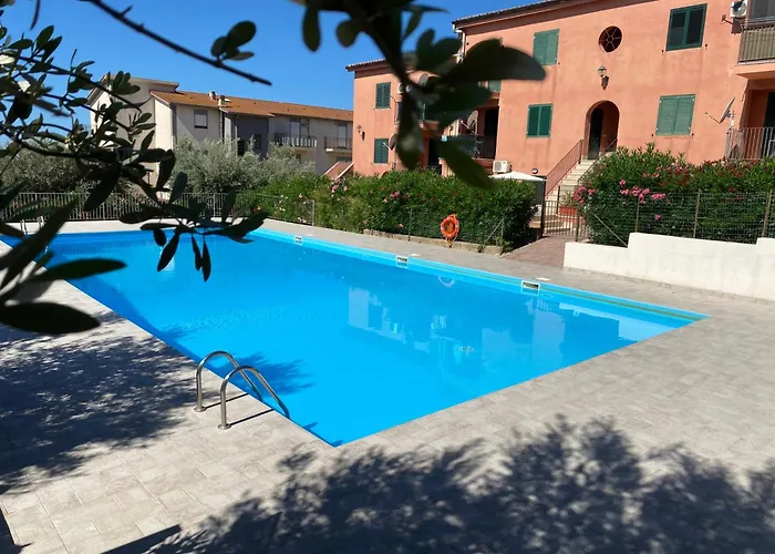 - Sleeps 3 & Swimming Pool Apartamento *
