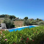Apartment - Sleeps 3 & Swimming Pool Realmonte
