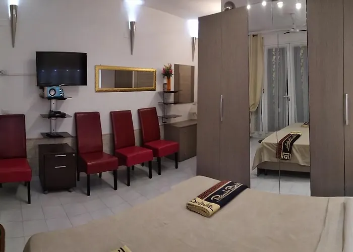 - Sleeps 3 & Swimming Pool *